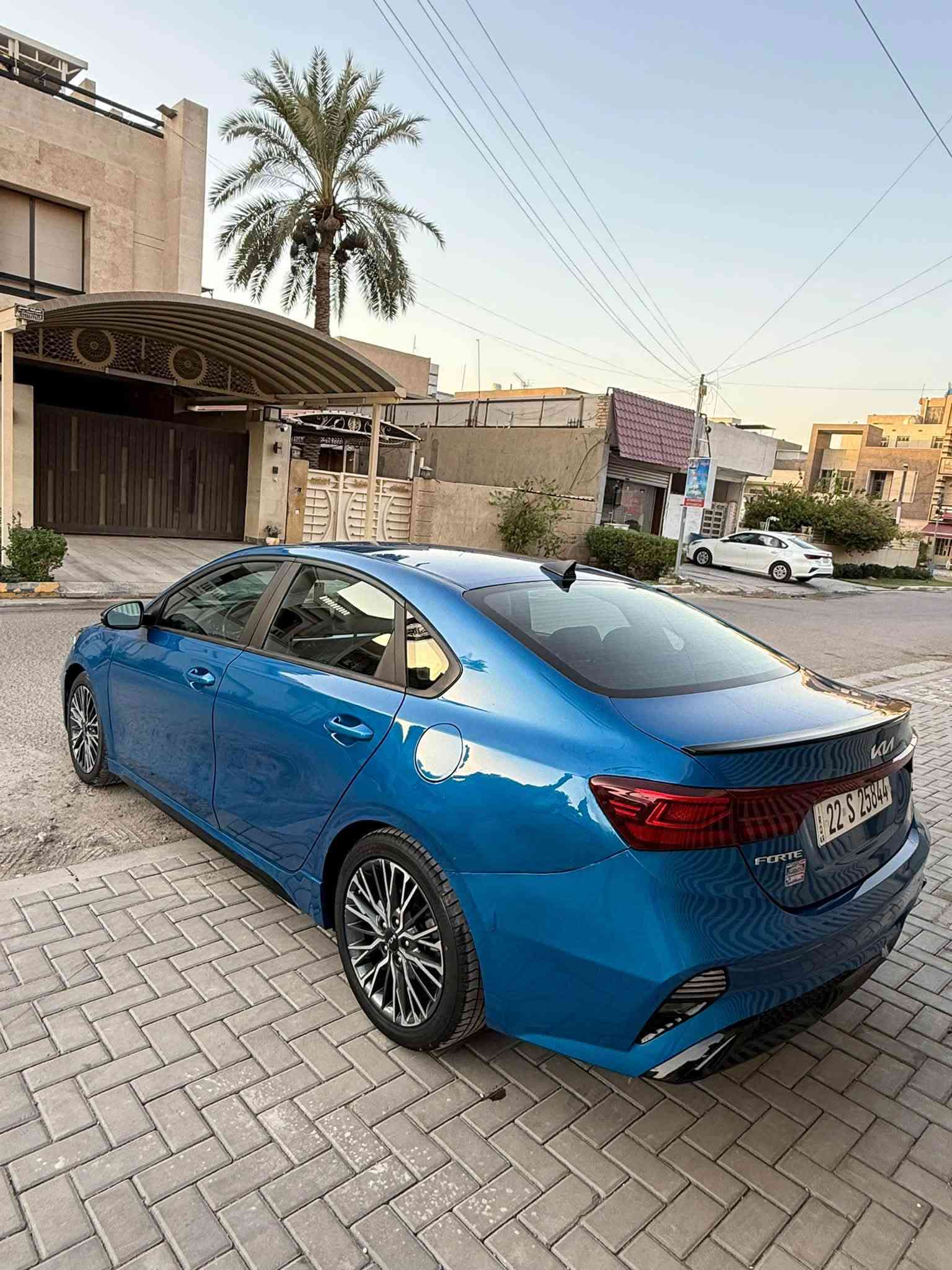 كيا فورتي جيتي لاين
وارد امريكي 2023 ماشيه 31 الف ميل
قطعتين صبغ 
وقطعه بارد
عنوان بغداد
سعر 145 وبيهه مجال 
***********
