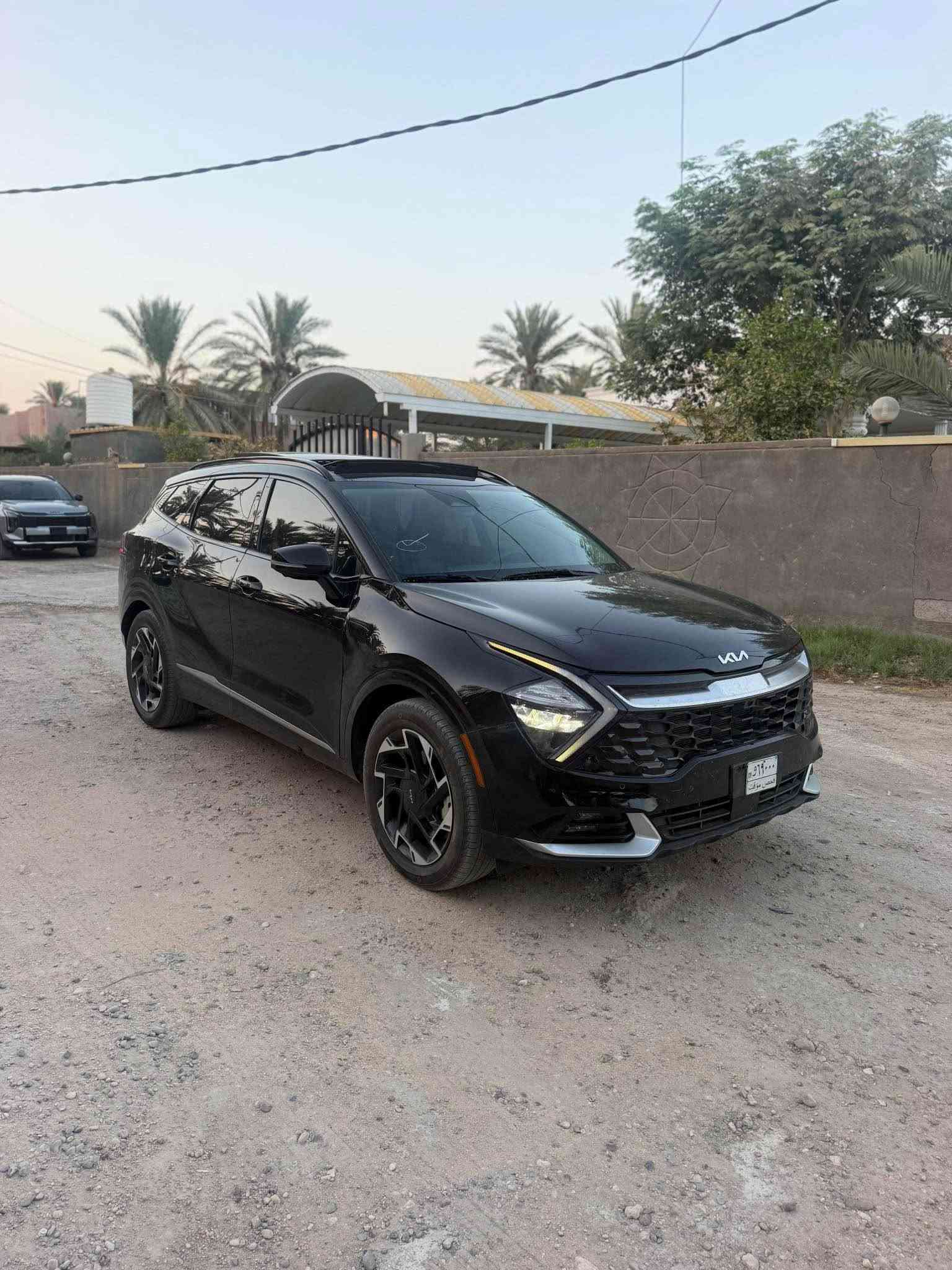 السلام عليكم 

سبورتج ٢٥ برستيج اعلى موصفات بالسبورتج حادثه بنيد فقط مبدل وجاملغ بارد بدون ايرباك بدون دواخل شاصي لغد مكفول 

السياره دخول جديد اليوم وصلت منفيس بسمي تترقم جميع المحافظات 

موصفات 
بصمه 
تشغيل عن بعد
ترحيب
٥ كامرات
شاشه كبيره دجتل
تبريد وتدفئة بالكشنات
رادرات ٢٦٠
تبريد بيانو
سايد بريك بصمه
كشنات كهرباء
جنطه كهرباء
مود درايف
كشنات خزن ميموري
حساس امامي وخلفي 
لد امامي وخلفي
كشنات جلد 
بانوراما 

وبعد موصفات خير من الله

مكاني بابل 

السعر ٢٠٠ وبي مجال 

*********** حلة, بابل

نص مكتوب في الصور:
- CARFAST CAR FROM USA
- CARPARTSUSA