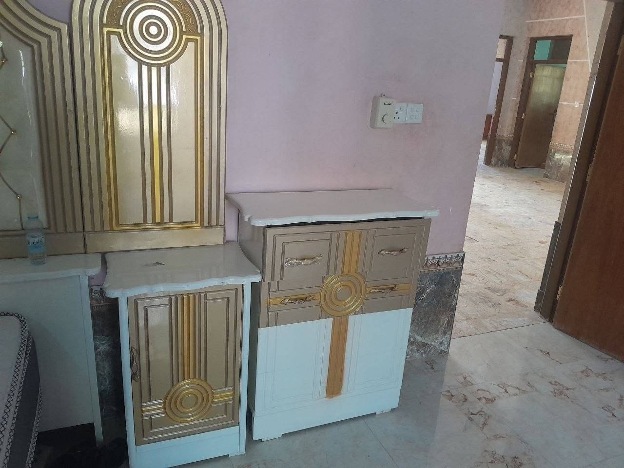 غرفة نوم • نضيف جداً • ٩ قطع