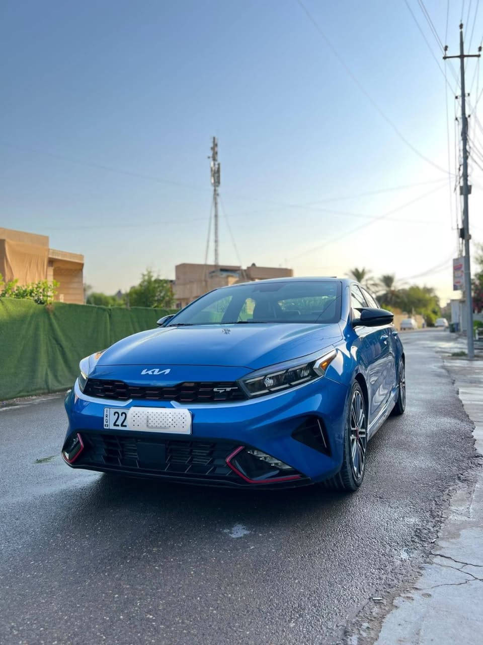 السلام عليكم
KIA FORTE  GT2024  (1600T) 
الفئة : GT اعلى فئة مواصفات واداء ماكو اعلى
الضرر : حادث مكانين بارد وصار بيهه باب خلف السائق بالعراق بعده ع وضعه بدون صبغ بدون تبديل كفالة عامة
المواصفات :
1- اربع رادارات امامي خلفي جانبي رادار
2-الحفاظ على المسار
3-رادار النقاط العمياء
4-رادار تفاعلي يتحكم بمدى الابتعاد او الاقتراب من السيارة الي امامها
5-نظاك فرملة الطوارئ (تضرب بريك بوجود اي خطر)
6-ويل حجم 18 رياضي
7-كامرة خلفية دوارة
8-كشن السائق كهربائي
9-الكشنات الامامية تدفئة وتبريد
10-كشنات جلد مع شعار GT
11-اوتو هولد
12-بريك بصمة
13-تبريد قطعتين خلفية مع منفذ شحن خلفي
14-نظام صوتي فاخر هارمن كاردن
15-شحن الهاتف لاسلكيا
16-اضاءة LED 
17-فتحة سقف
18-شفتات ستيرن رياضي
السيارة بعد بيها هواي مواصفات معروفة ال GT
ممشى السيارة 37 الف مايل
*********** واتساب 
***********
 ***********
عنوان السيارة بغداد الدوره
