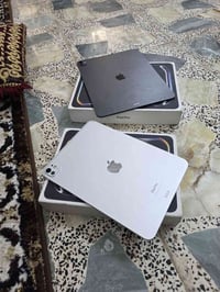 ايباد 11 ٢٥٦ • ايباد 13 ٢٥٦ • معالج M4
