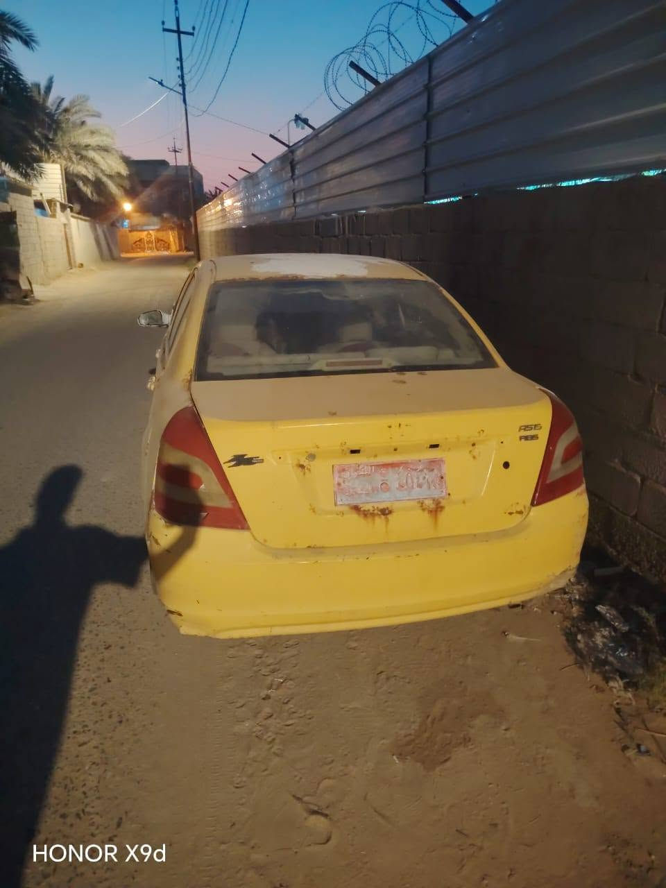 سعر 1000 قفل
***********
رقم صدام ماكينه عوسها بس رنجات شغاله 
للبيع موديل 12 جير مقفول 

بدون راعي

نص مكتوب في الصور:
- HONOR X9d
