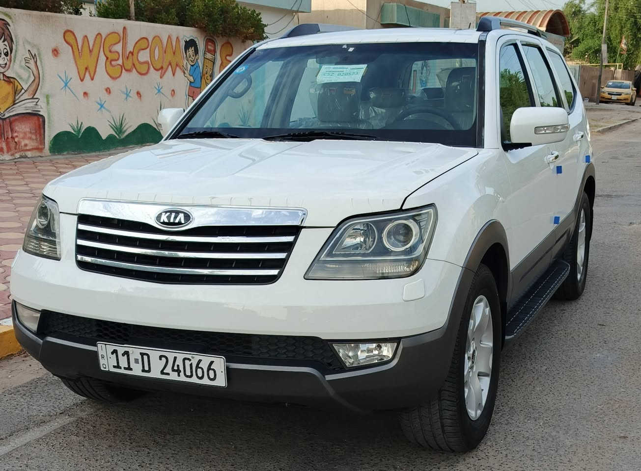 كيا مهافي موديل 2013 خليجي رقم بغداد بسمي
بصمه عدد ٣ 
فتحمه سقف 
٦سلندر 3800 ماء مفتوح 
٧راكب جلد كشنات كهرباء 
فورويل 4x4 نارة وتو بل بيبان ذاكرة كشن خزن ميموري كشن حار بارد 
٣قطع تبريد  
زراك اليت باب خلفي شفط 
كامرة حساس خلفي  
صندوق شفط 
سيارة مكفولة من صبغ وضربة وتبديل 
 
مكان سيارة بغداد 
رقم ***********
