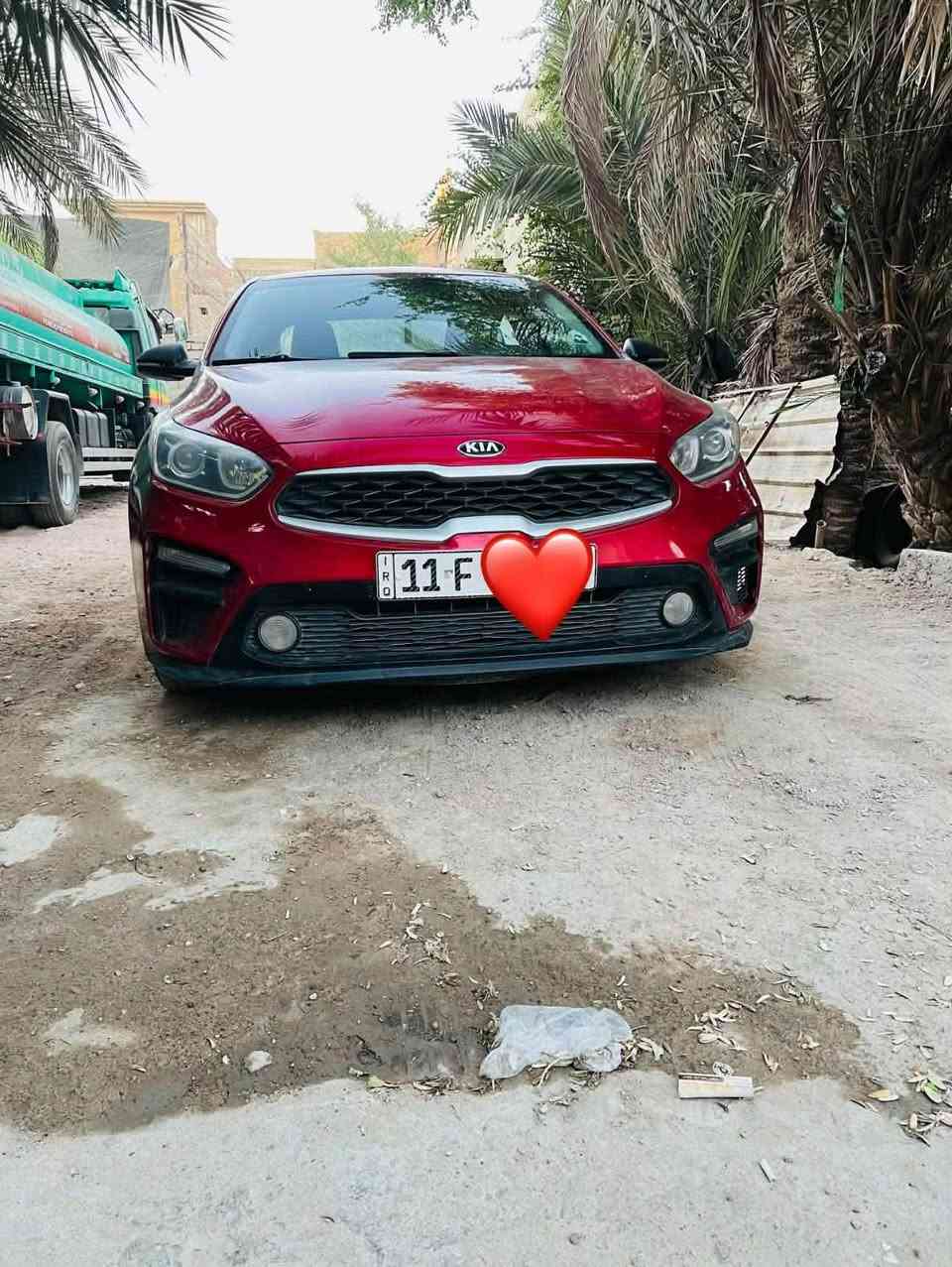 سلام عليكم كيا فورتي للبيع موديل 2019وراد امريكي حادثه جاملغ وبنيد وبيه شويه بارد بل باب السيارة كلش حلوه محرك 2000دوش المرغوب سعره 117 وقابل للتفاوض مكان بغداد الغزاليه تواصل ***********وتساب فقد
