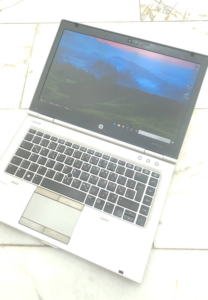 السلام عليكم
💻 لابتوب HP للبيع - بحالة ممتازة وجاهز للاستخدام مع شاحنتها وجنطة حاسبه جديده. 
​المواصفات:
​الماركة: HP
​المعالج: رباعي النواة بسرعة تصل إلى 2.60 GHz
  
​الذاكرة (RAM): 4 GB (قابلة للتطوير)
  
​الهارد: SSD سريع بسعة 120 GB (محدث حديثاً لضمان السرعة)
  
​البطارية: تبقى 1 - 3 ساعه
​المميزات:
​هارد SSD جديد يعطي سرعة ممتازة للتشغيل والتصفح والبرامج.
  
​مثالي للدراسة، الأعمال المكتبية، والتصفح اليومي. 
م/ الصوت مو كلش قوي يعني فد مشكله طفيفه
م/ الك حق استرجاع لمدة يوم كامل 

​السعر: ( 200 الف فقط ) 
للتواصل: واتساب *********** 
او علق بـ تم واراسلك خاص 

عنواني ذي قار الرفاعي 

للمعلومه الذكاء الاصطناعي اقترح لي سعرها 250 الف
