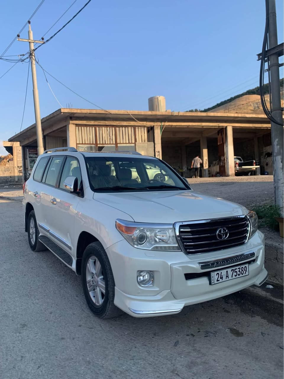 Toyota Land Cruiser 2014
GXR V8
١٦٠هەزار رۆشتوە 
بێ بۆیاخە ٢ پەلە ساردی هەیە 
شەریکە جیهان 
گێرو مەکینە بە شەرت 
رەقەموو سەنەوی نویە بە ناوی خۆمەوەیە 
*********** سوران, أربيل
