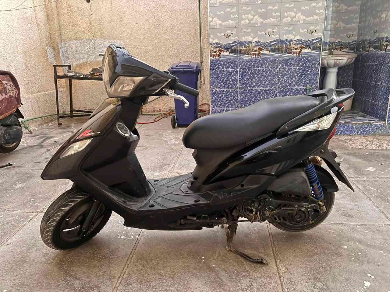 سلام عليكم ثعلب مزود تزويد خارجي فقط المكينه بلاد بيه دبلات او صالنيه او يدات او قبق هندر او هواي نواعم سعر 750
ستفسار ***********
