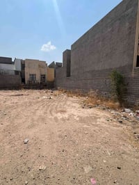 القادسيه حي الجامعه • ٣٠٠م • واجهة ١٠م