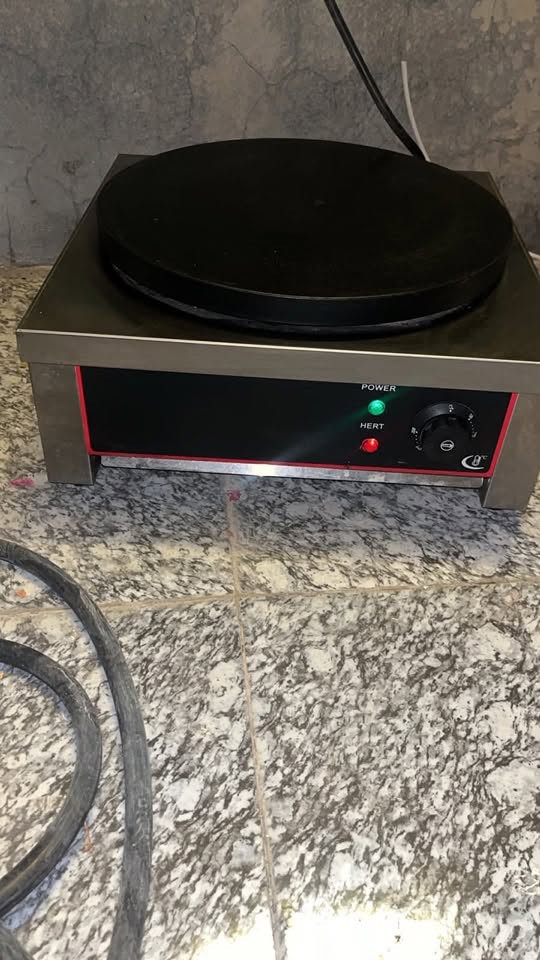 للبيع  بسعر مناسب  جهاز  كريب مستخدم فقط ٣ اشهر
***********
