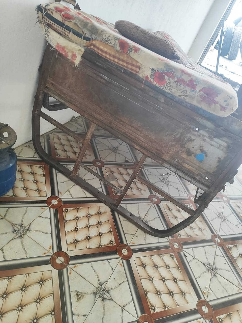 البدي • هيكل • واتساب