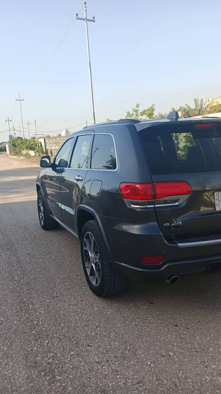 السلام عليكم جيب اوفر لاند 2019 مكينه خمسه وسبعميه  رقم بغداد سنويه جديده حادثه جملغ وبنيد ضربته خفيفه 
بدون شواصي ولا لغد السعر 195 ورقه مكان السياره بغداد 
***********
