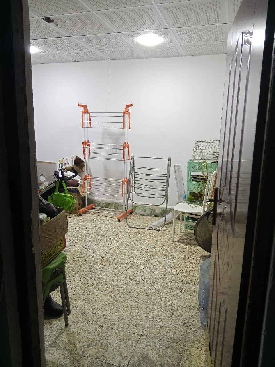 السلام عليكم ✋ بيت للبيع حي اور الثانيه2️⃣
المساحه 100 متر 
يتكون من طابقين الطابق الأول 1️⃣ 
يحتوي على غرفة ضيوف 🙋 
 وصاله ومطبخ 🧑‍🍳 وغرفة نوم ومجموعة صحيات 🚻
يحتوي الطابق الثاني 2️⃣ 
على ثلاث غرف نوم وصاله 
ومجموعة صحيات 🚻 
عندك عقار🛖 للبيع ماعليك فقط مراسلتنا✉️
على صفحه✋او على اتصل على وتساب 📜
*********** وتساب ♥️  https://chat.whatsapp.com/LQRKo8Jir4V5tmty31u8yW?s=cl&p=a&ilr=1
