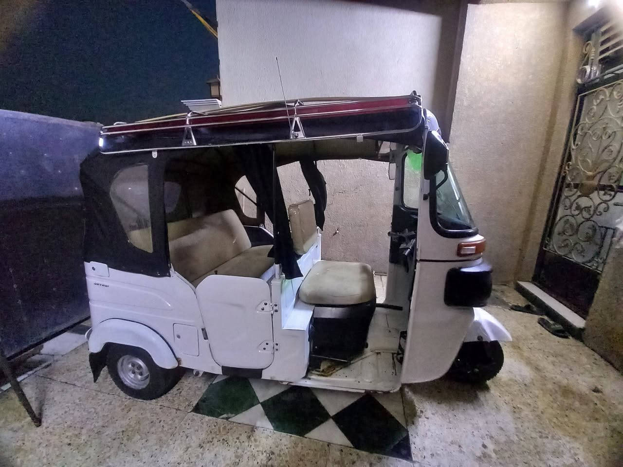 تكتك البيع ٢١ ***********
