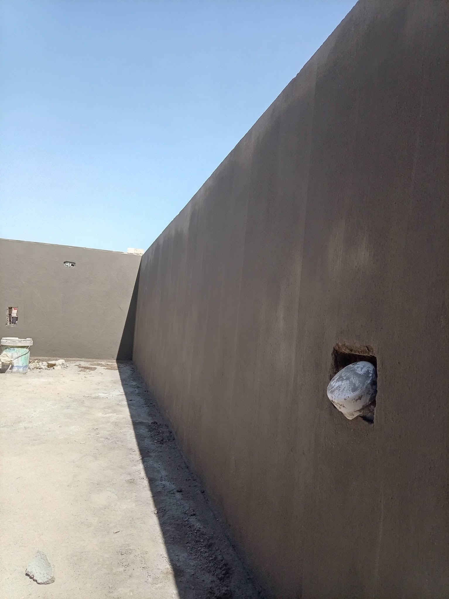 السلام عليكم البخ سقل ناعم المتر 5ونص الاف البخ مساطر تصفير المتر 5الاف البخ جراره المتر 4الاف  تشمسع المتر الفين خارجي داخلي البخ ونثر المتر 5الاف تشمي وجص وبورك المتر 6الاف وجهات طلس فوم صبغ كلشي نشتغل بغداد ب اي مكان نشتغل *********** بغداد الشعب
