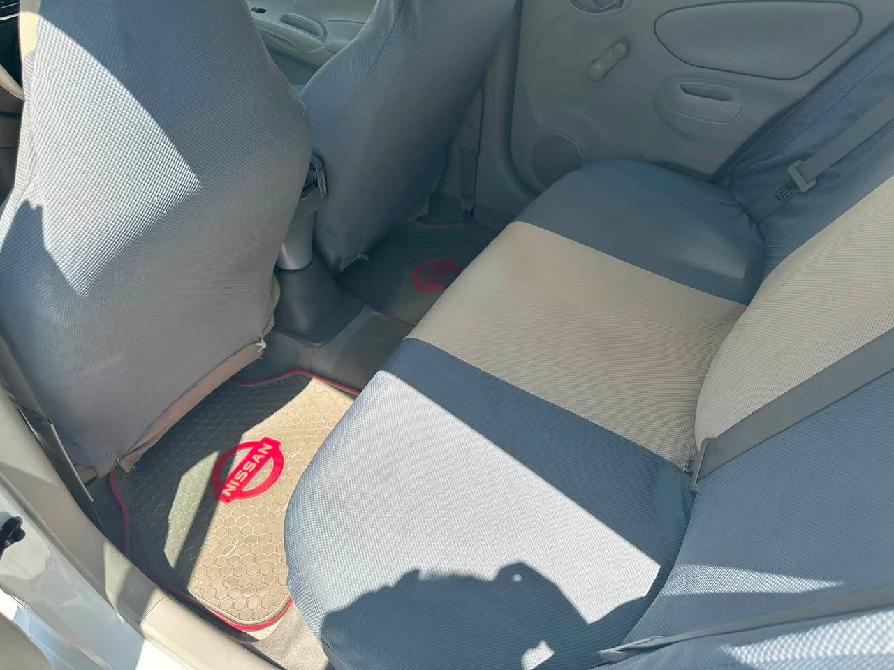 السلام عليكم نيسان صني هندي اربيل للبيع بسم شركة احمد جوهر إسماعيل تريد تحويل تريد وكاله موديل 23 سنويتها تنتهي بسنة 2030 سيارة كفاله صبغ ضربه ماعدا دحجه بالمدكر والصندوك موضحات بالصور جدا خفيفات تبريد ثلج طخم تاير جديد سيارة مال بيت ماشيه 80 الف رايدها 113 وبيها مجال للشراي مكاني الاصمعي القديم ***********
