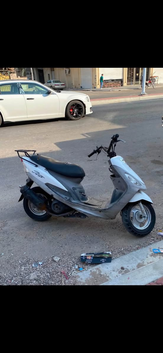 دراجه ماكس مفتوحه بوشه 49 دراجه نضيفه حلوه كفرات كامله  رأيدها 475
واتساب فقط ***********
