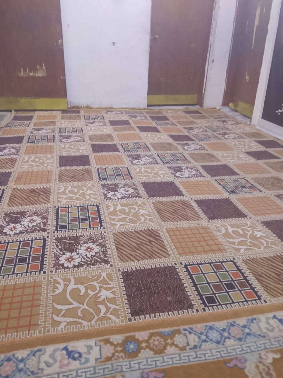 بيت طابو صرف للبيع
منطقه المشواك
مساحه 150 م مسلح
بناء قديم
اعلا من الشارع 3 درجات
يتكون البناء من

غرفتين + صاله + اسقبال + مطبخ + صحيات

السعر 47 مع المجال
للاستفسار اكثر مراسله الصفحه
او اتصال ابو احمد
***********
***********
