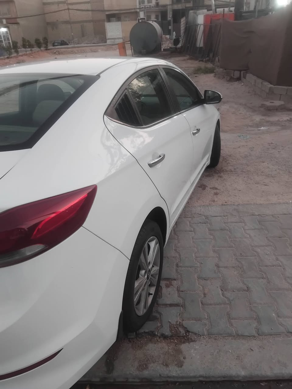 السلام عليكم النترا خليجي موديل ٢٠١٨ كفاله عدى صبغ بلبنيد بدون دواخل كير مكينه مامفتوحه رقم بغداد الرقم الجديد السياره بكربلاء الاتصال ***********
