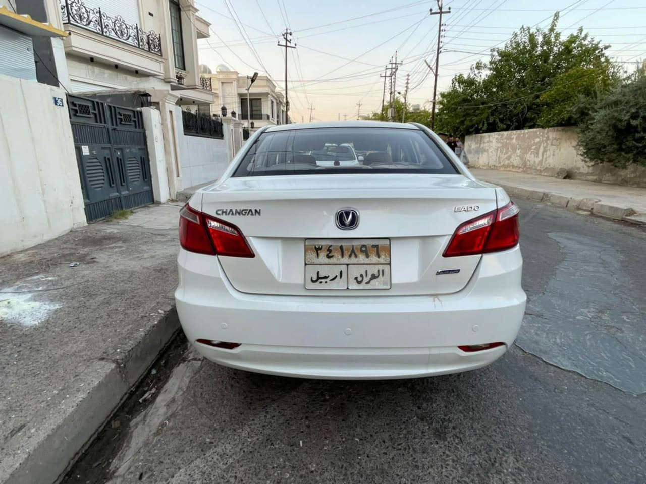 چانگان ئیدۆ ٢٠١٣ 
٥٨ وەرەقە و کەمێک مجال 
موبایل واتسئاپ / *********** 
..

گێر ئۆتۆماتیک و عادی 
سلاید - جام کارەبا - کوشن جلد 
دو پارچە بۆیاخە چاملغی پێش و پشتی لای سەکن 
گێر و مەکینە بێ کێشە 
١٩٧ هەزار کم رۆیشتیە 
بێ تەقەورەقە 
بەناوکردن بەشەرت أربيل, العراق
