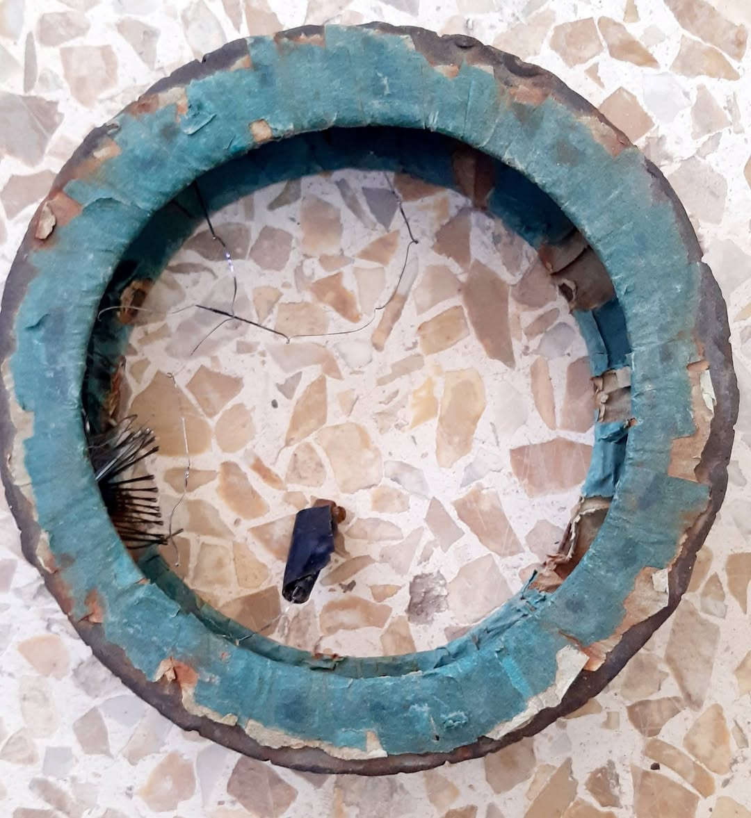 مكينة شعر بنات(شعرية)خشبية للبيع، الماطور أبو الحاسبة نحاس أصلي، الهيتر جديد والكنديسر جديد، مع الطوق مال الهيتر للاحتياط، السعر 80 ألف، مكاني الموصل/ الأيسر
للاستفسار الاتصال على الرقم *********** 

أو التواصل على الواتساب على نفس الرقم
