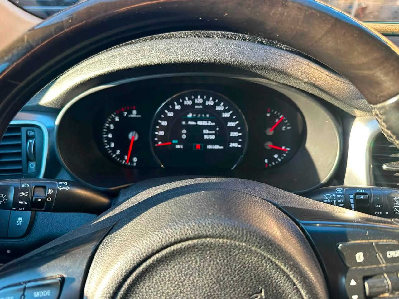 سورنتو موديل ٢٠١٦ خليجي فول مواصفات ١ / ١ ___ بنوراما ويل كب عدد الركاب ٧  مكينه ٦ سلندر المحرك + الكير كفاله عامه فور ويل رقم بغداد صبغ قطعه واحده فقط موضح بالسونر .
السعر ( 190 ورقة ) الكاظمية وبيه مجال 
البيع + مراوس 
الاستفسار / (  *********** )
