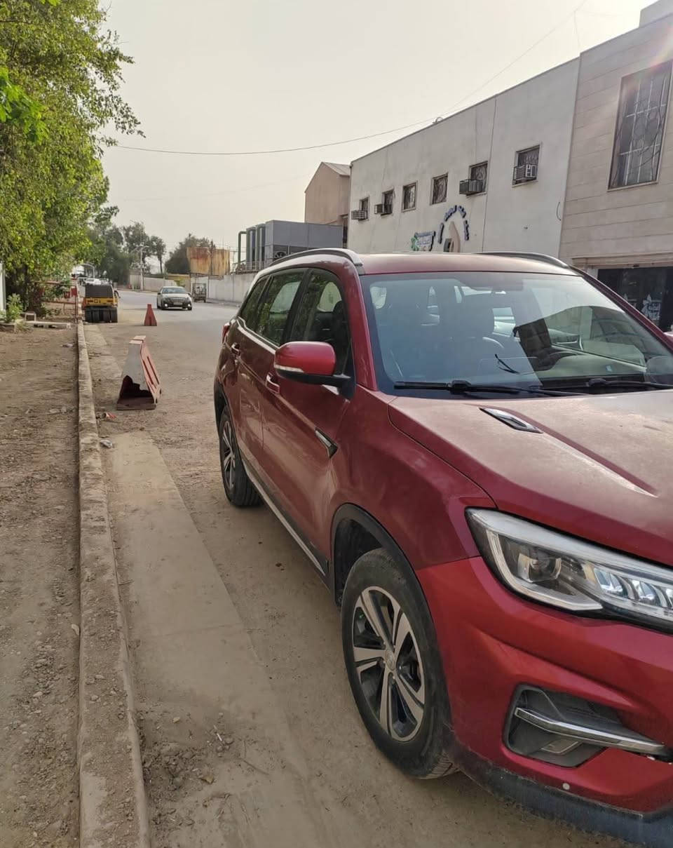 السلام عليكم للبيع شانجان 2019 cs75السياره وكاله شانجان حره تحويل ثاني يوم مكان السياره بغداد الزعفرانية المواصفات بصمه تشغيل وبصمه دخول بانوراما كشنات جلد شاشه كبيره تحكم لمس نظام توقف ذاتي (اوتوهولد)المقاعد الاماميه تبريد اشايربلمري 3انضمة قيادة محرك 1800 تيربو ليد امامي وخلفي تبريد قطعتين ثلج مع نظام تهوية بعد الإطفاء رادارات امامية حساس امامي خلفي 
دشبول ابواب كشنات جلد
فول تحكم ستيرن 
كير مكينة مكفولة 
السيارة بيها صبغ جاملغ ودعامية اثر طخطخات 
لغد وشاصي مكفول
ماشي 46 الف 
السعر 120 وبي مجال 
للمعلومات الاتصال على الرقم ***********
