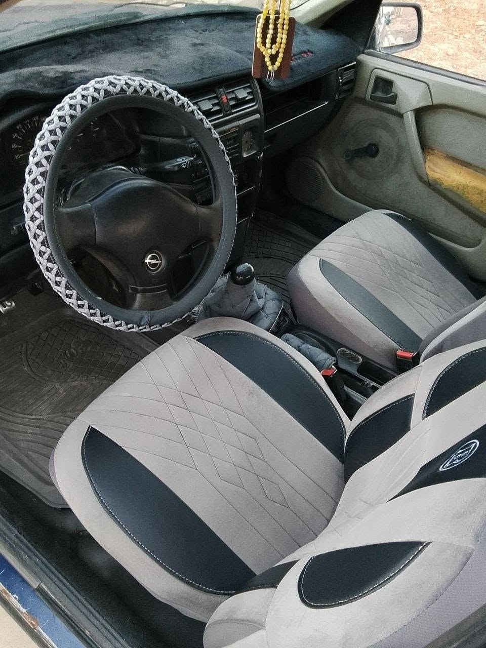 فگترا للبيع 
حجم18 موديل 92
دوائر ودوسات ما مصلحة على وضع الشركة
طخم تاير دوشمة جديد 
گير محرك شرط 
صبغ سقف وبونيدو صندوق جمالية فقط
ما بيها اي ضرر 
السعر 38 وبيها مجال 
التواصل على الرقم 
***********/
***********/
