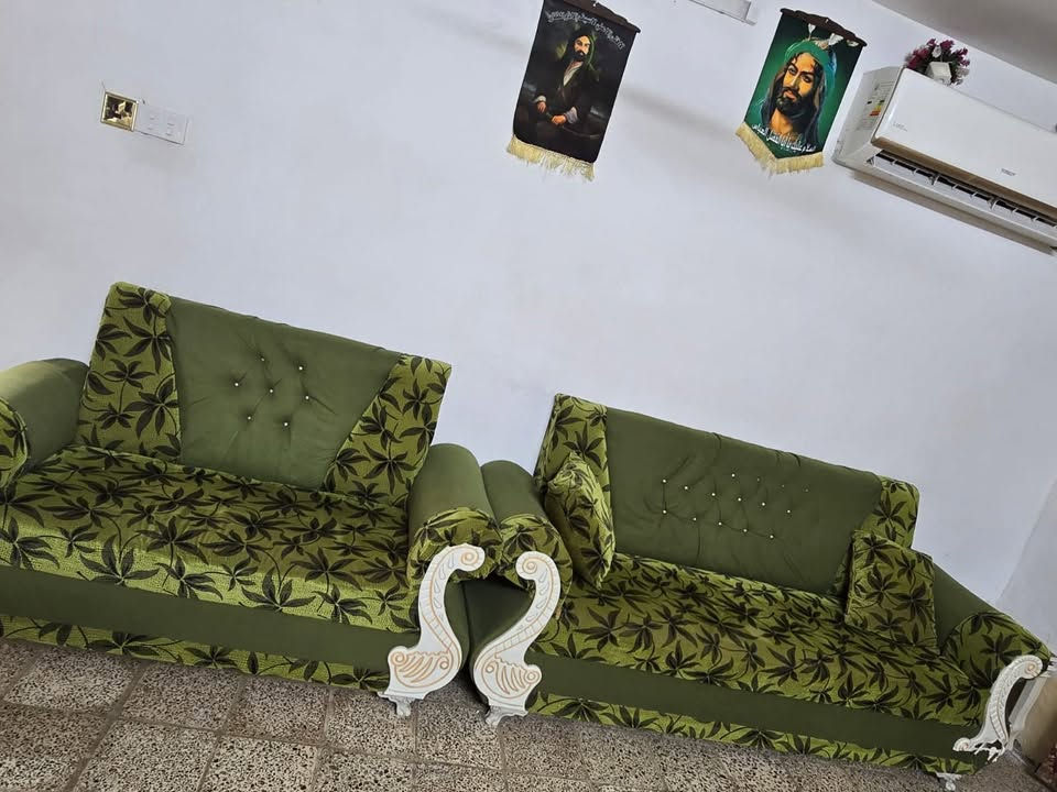 سلام عليكم تخم عشرمقاعد نضيف اخو الجديد 
السعر ٢٥٠
***********
