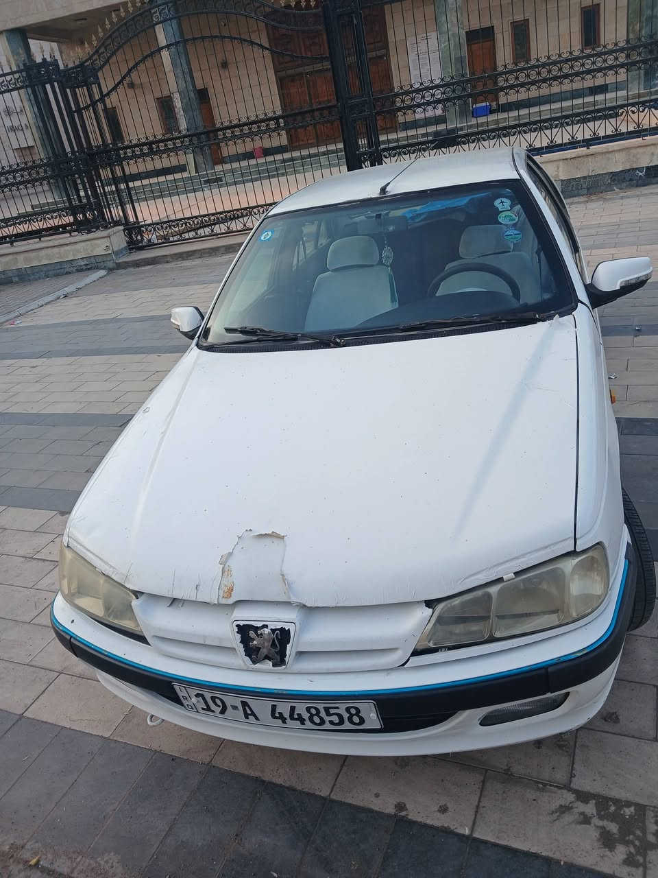 🚘 للبيع بيجو بارس موديل 2015 🚘

✨ سيارة خير من الله، لا تنقيص ولا تبخير، وبحالة جيدة.

🔹 الموديل: 2015
🔹 رقم السيارة: كربلاء إنكليزي
🔹 الملكية: باسمي، والتحويل شرط أساسي.
🔹 القير: ممتاز ويعمل بصورة رائعة.
🔹 الكهربائيات: بحالة ممتازة، ولا يوجد فيها أي نقص.
🔹 الحادث: ضربة في الجهة المعاكسة للسائق،  (مبدّل).
🔹 البنيد: متضرر، والجام الأمامي مستبدل بجامة جديدة.
🔹 الهيكل: بيها بعض الخدوش البسيطة، وغير معمّرة حسب الحالة الظاهرة.
🔹 الغرفة الداخلية: بحالة جيدة.
🔹 التبريد: شغّال، لكن يفصل أحياناً ويعود للتبريد.

🚗 السيارة متاحة للفحص والمعاينة، وتجي وتشوفها بعينك، والرزق على الله.

📞 للاتصال والاستفسار:
***********

🌹 البيع ب٤٣ورقة وبيها مجال .
مكانها بغداد قرب العلاوي
