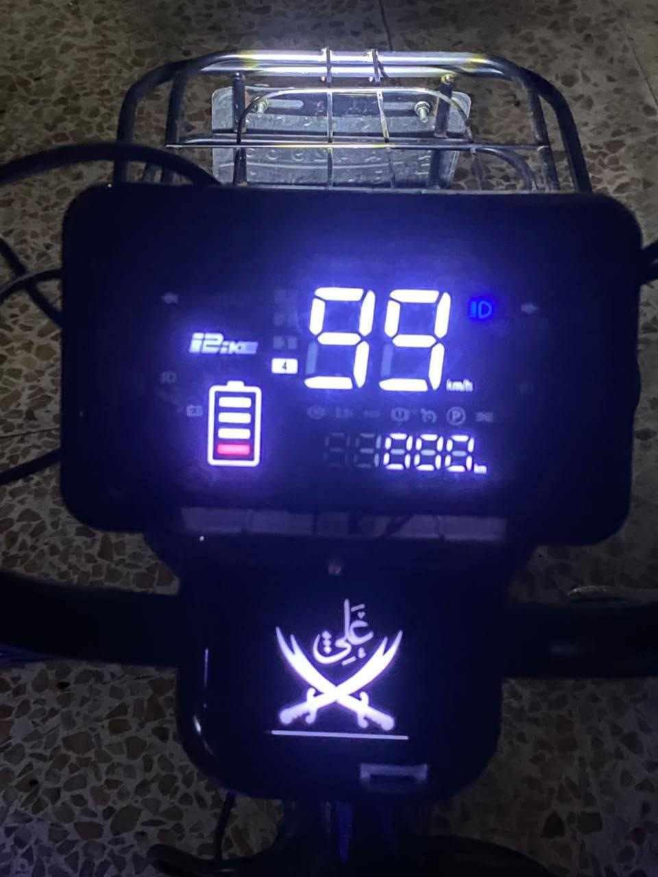 السلام عليكم 👇🏻
دراجة شحن 🛵
حجم :14 
استخدام 4 اشهر فقط👌🏻
4 بطاريات 
يدعم التشغيل عن بعد👉🏻
التشغيل عن طريق كارت 
نضافة
:85%
سماعة بلوتوث ✨
دبل إشارة ✨
رقم هاتف 
***********
 السعر : 225.000 💥
