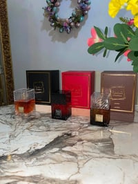 عطور خمره من لطافه توفر بـ 3 اشكال خمره قهوه و خمره كرز و خمره العاديه...