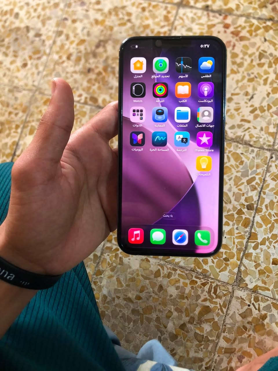 السلام عليكم
للبيع فقط 

ايفون 13 برو ماكس 

لون بحري 

ذاكره 256 

بطاريه 89

 الجهاز بلادي بس بصمه  الوجه متوقفه 

نضافه100/100

شاصيه شخط مابي

كامرات ✅

سماعات ✅

هزاز ✅

كلشي شغال

السعر 🔥 ب610بي مجال 

الاتصال ***********
