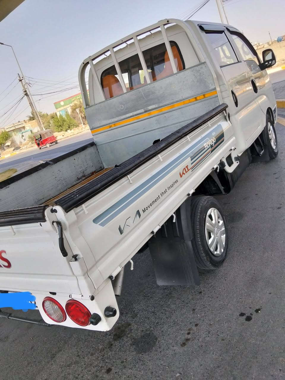 السلام عليكم 
كيا دبل قماره موديل 2016 رقمها بغداد انكليزي شرط التحويل مكينه 2700 جديده لا صرف ولا بخار ولا تنقيص 
وكير ومكينه واكسل وشاصي ورقم شاصي كل مكفول 
تخم تاير جديد سياره جاهزة مال بيت تبريده شغال ثلج 🥶 
دوشمه مرتبه سياره نضيفه سياره مال جناي مال بيت 
السياره بيه ملاحضات بسيطه صبغات بسطيه 
بس السياره مكفوله الضربه والكص بس بيه صبغ اثر جراد فقط  العنوان بغداد البلديات السعر 127 وبيه مجال بسيط 
الرقم ***********
ملاحضه السونار مرفق مع المنشور
