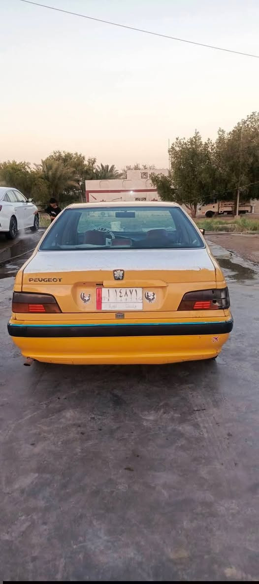 سلام عليكم سيارة بيجو بارص موديل 11 للبيع سنويه ال27 مابيه اي تبديل وضربه بيه بنيد ما معمل كدامكم حداديه40بل 100 ستوني ذابله نص مكينه تخم تاير شديته قبل سبوع تجي وشوف بيع مستعجل 24بيه مجال ‏‪***********‬‏
