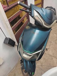 شحن • ٦ بطاريات • تشتغل عالشحن