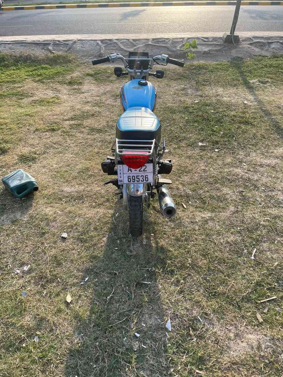 ربعه كير البيع مديل ٢٠٢١ طلعه ب٢٤ جديده درجه رقم وسنويه سعر مليون ١٥٠ وبيه مجال قليل درجه ما عايزه شي شوفت عينك وهذ رقمي *********** مكاني كوفه علوت فحل يم مشروع ماي
