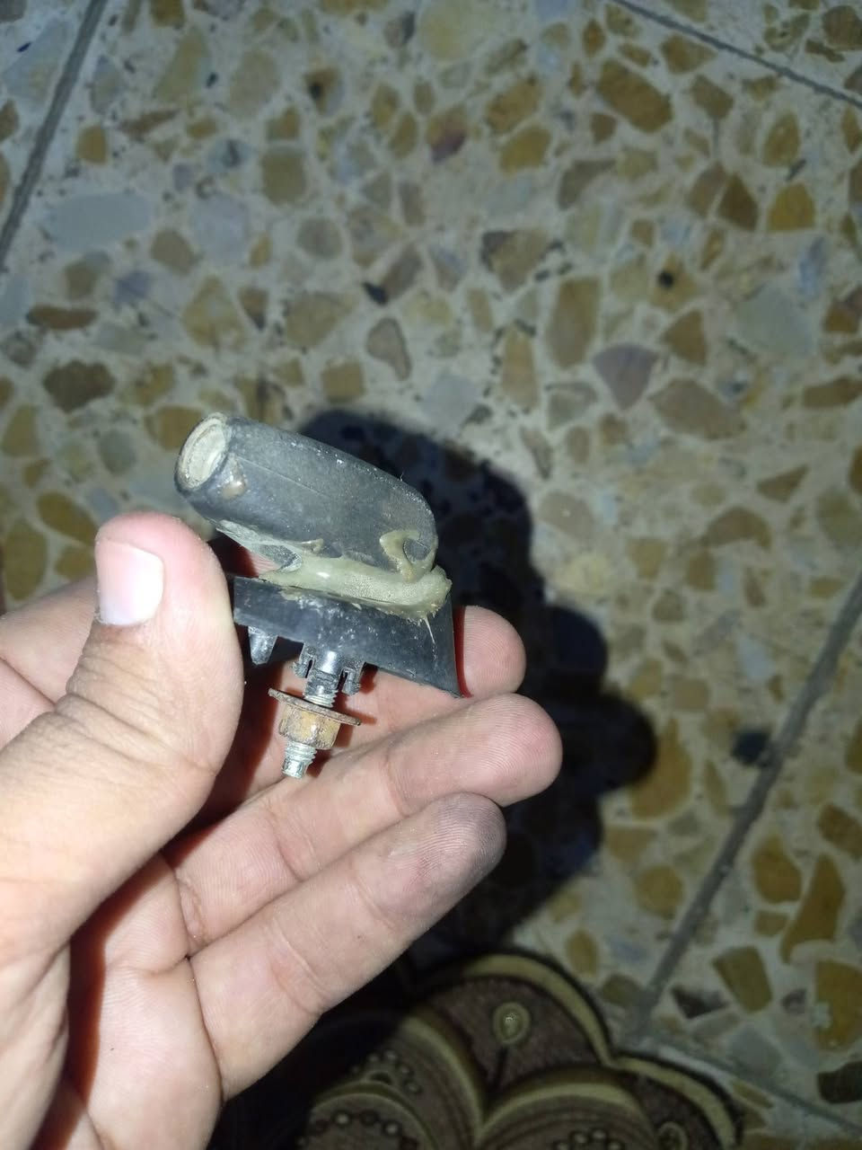 السلام عليكم 
ادوات بيجو فرنسي ٣٠٦
أبيع شلع سعرهن مناسب جدا 
مكاني بغداد العبيدي 
***********
