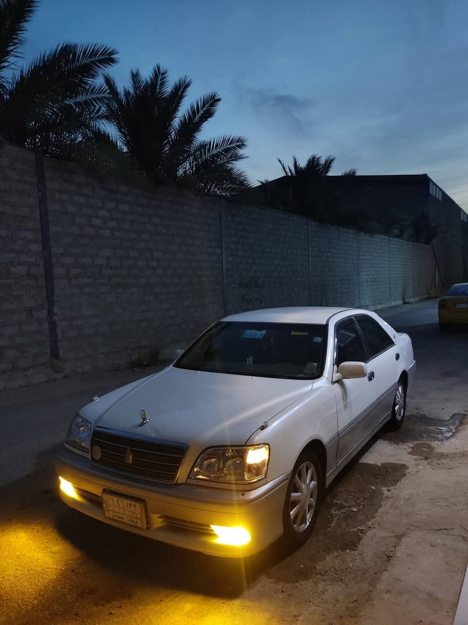 سلام عليكم ملكه 2003 مفحوصه مرور وكمرك وكتابه كامل وموجود السياره كرستال اصل تبريد ثلج تبريد خلفي مكفوله من لكص ولنقل جثه وكالة ثاني يوم للبيع او مراوس مكاني نجف ***********
