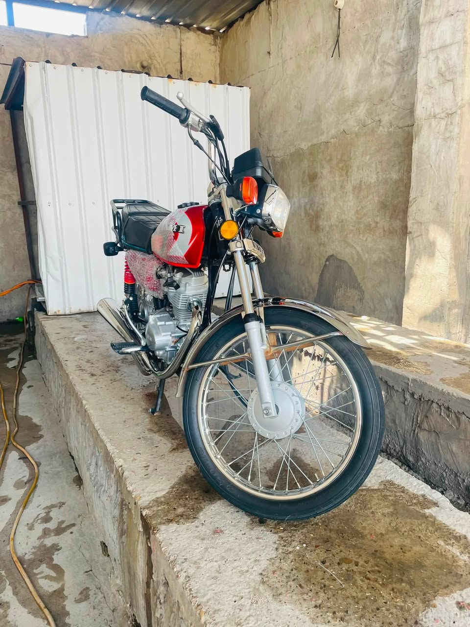 سلام عليكم نامه امتياز موديل 26 مكينه مامفتوحه السعر ٧٠٠ وبيهه مجال ***********
