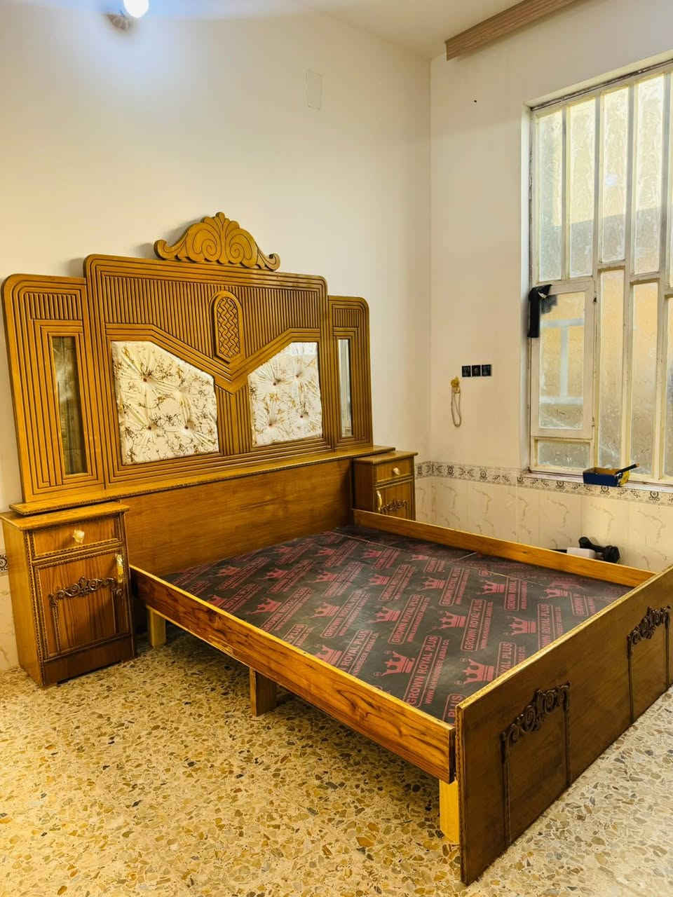 السلام عليكم ورحمه الله وبركاته غرفه عراقيه سته ابواب داخل وخارج صاج 4 ملي من خارج والداخل 3 ملي والاشياء مالتها تزكام عراقي السعر مالتها 840 مع التوصيل والشد مجاني وبيها مجال للاستفسار او اي شيء خاص***********
