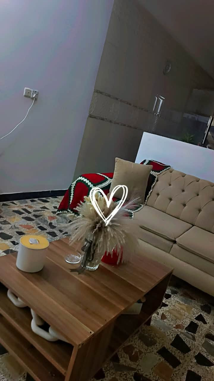 للبيع غراض بيت كامله 
بغداد /الامين الثانية.  سكينة 

***********
