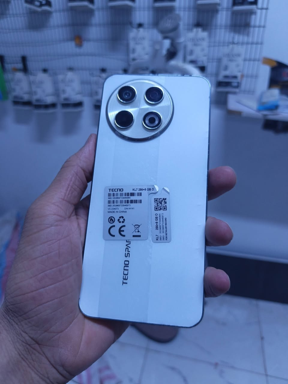 جهاز تكنو سبارك 30 برو ذاكره 256 جهاز نضيف فقط مبدل بيه شاشه الاصليه ماستر سعره 160 مكانه شارع العام مقابيل معمل لوجين… ***********
