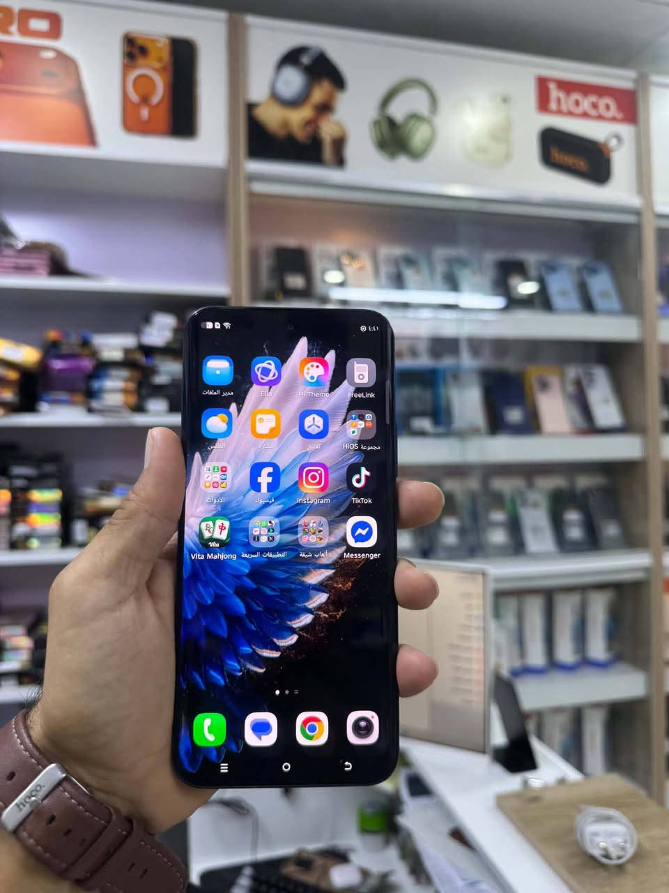 تكنو سبارك 40برو بلص فايف جي مكفول الذاكره 256 السعر 235 الاستفسار خاص او الاتصال ***********بي وات ساب

نص مكتوب في الصور:
- هاتفي HiOS 15.1.2 التحقق من التحديثات استناداً إلى Android اسم الجهاز TECNO SPARK 40 Pro+ الطراز TECNO KM7 وحدة المعالجة المركزية Helio G200 RAM 8.00 GB+5.00 GB الكاميرا الخلفية 50M الكاميرا الأمامية 13M البطارية 5200mAh التخزين ٣٠.٩٦ غ.ب / ٢٥٦ غ.ب