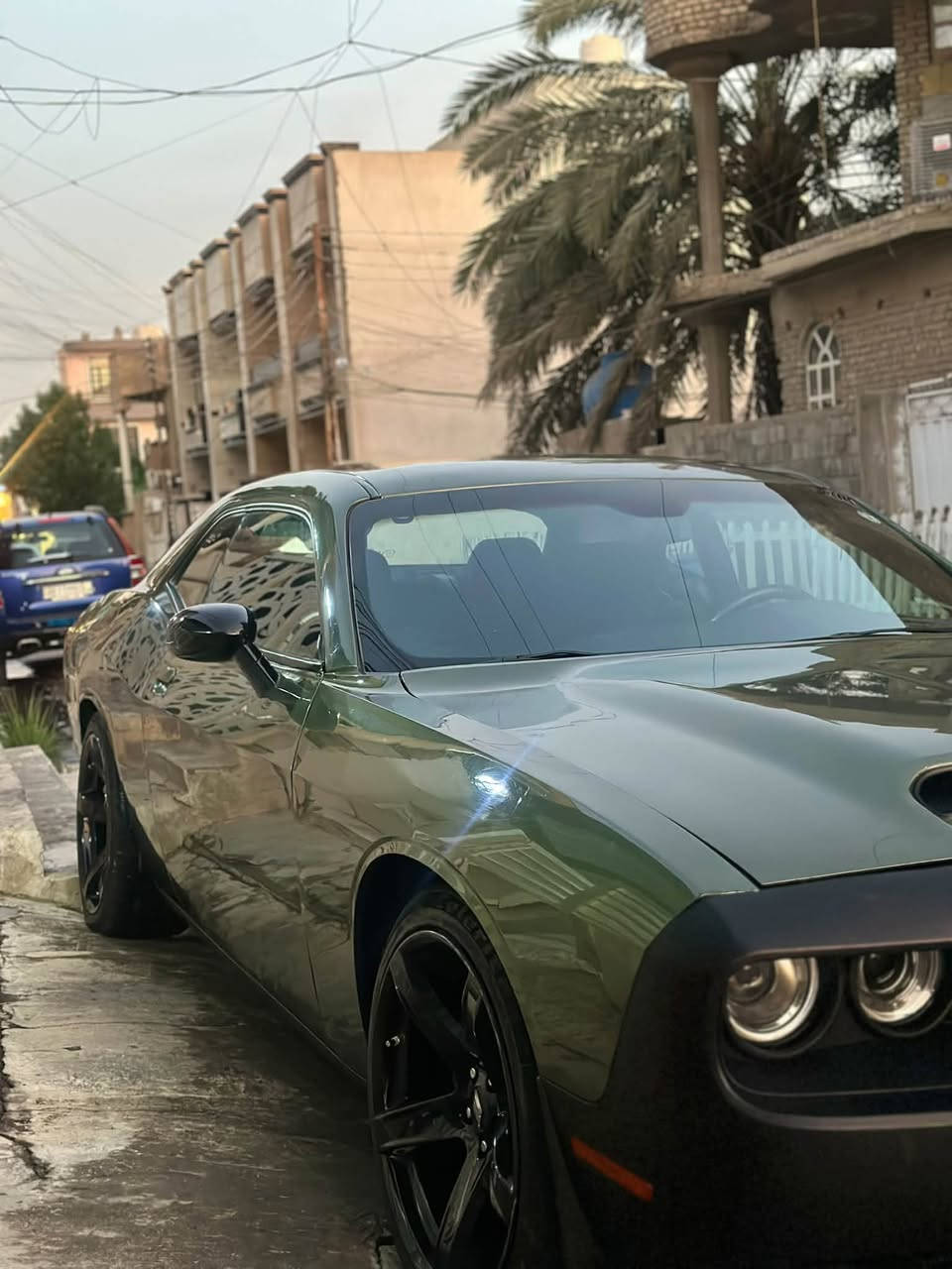 سلام عليكم جالنجر موديل 2023 اخر فئه سياره نصبه ونضافه تخبل كير مكينه كفاله انطيك بدون دواخل السياره مجرد بس مصبوغه عام وبيها حادث جاملغات أربع جوانب فقط ويل نجمه 600 دولار تخم تاير جديد تبريد ثلج حبايبي سعرها كلش مناسب اريد ابيعه او ال مراوس السعر 135 ورقه وبيها مجال مكاني بغداد الدوره حي الصحه الرقم ***********
