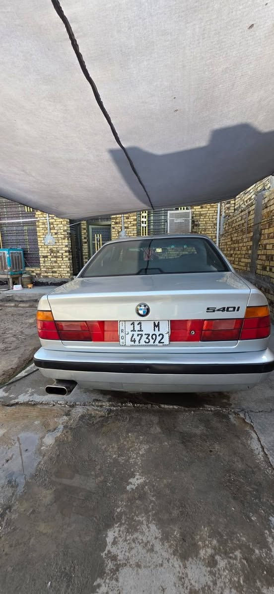 السلام عليكم BMW للبيع مديل 1992 مكفوله من الضربه صبغ عام للجماليه السياره كهرباء سايد بريك يدوي سقف سلايت  كير اوتوماتيك السعر 65وبيه مجال 
الاستفسار 
***********
العنوان الحله حي النصر  قرب الساده ابو خطه

