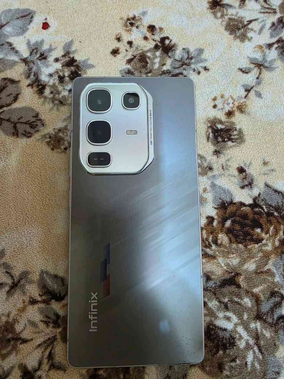انفنكس نوت 50برو  ذاكره 256 رام 16 بطاريه 5200  سرعه الشحن 90W
نظيف ممفتوح ع فحص  كامل ملحقات 
السعر 250 
***********
