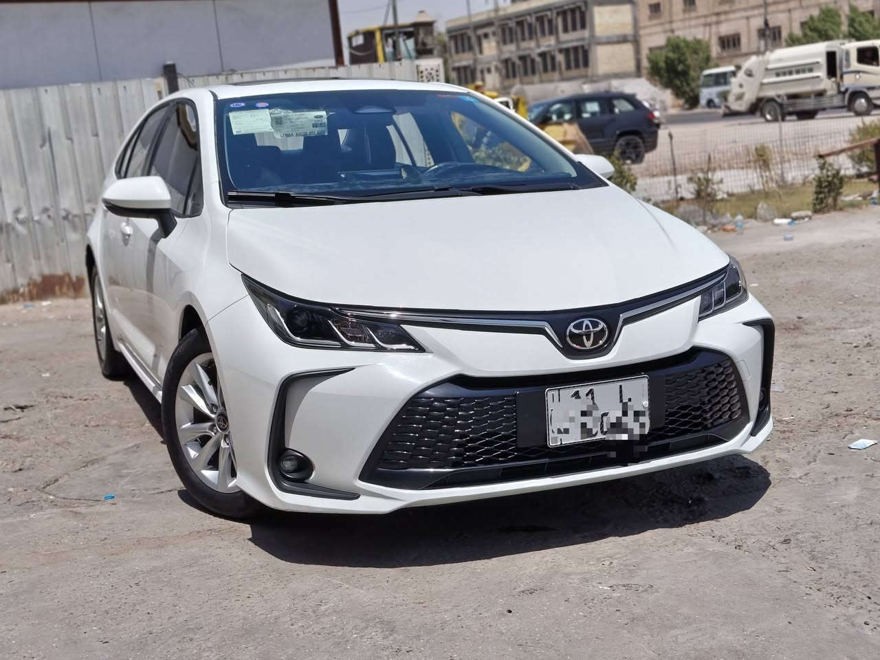 السلام عليكم للبيع فقط كورلا ٢٠٢٥ السياره الموصفات المعروفه فتحه داخل اسود بصمه ماشيه٢٢ الف رقم بغداد شبه مميز بسمي بيها بارد حق ٤ اصابع بل هلال ورصعه بل جنطه السعر١٥٧ وبيها مجال حق الجيه
للاستفسار 
***********
