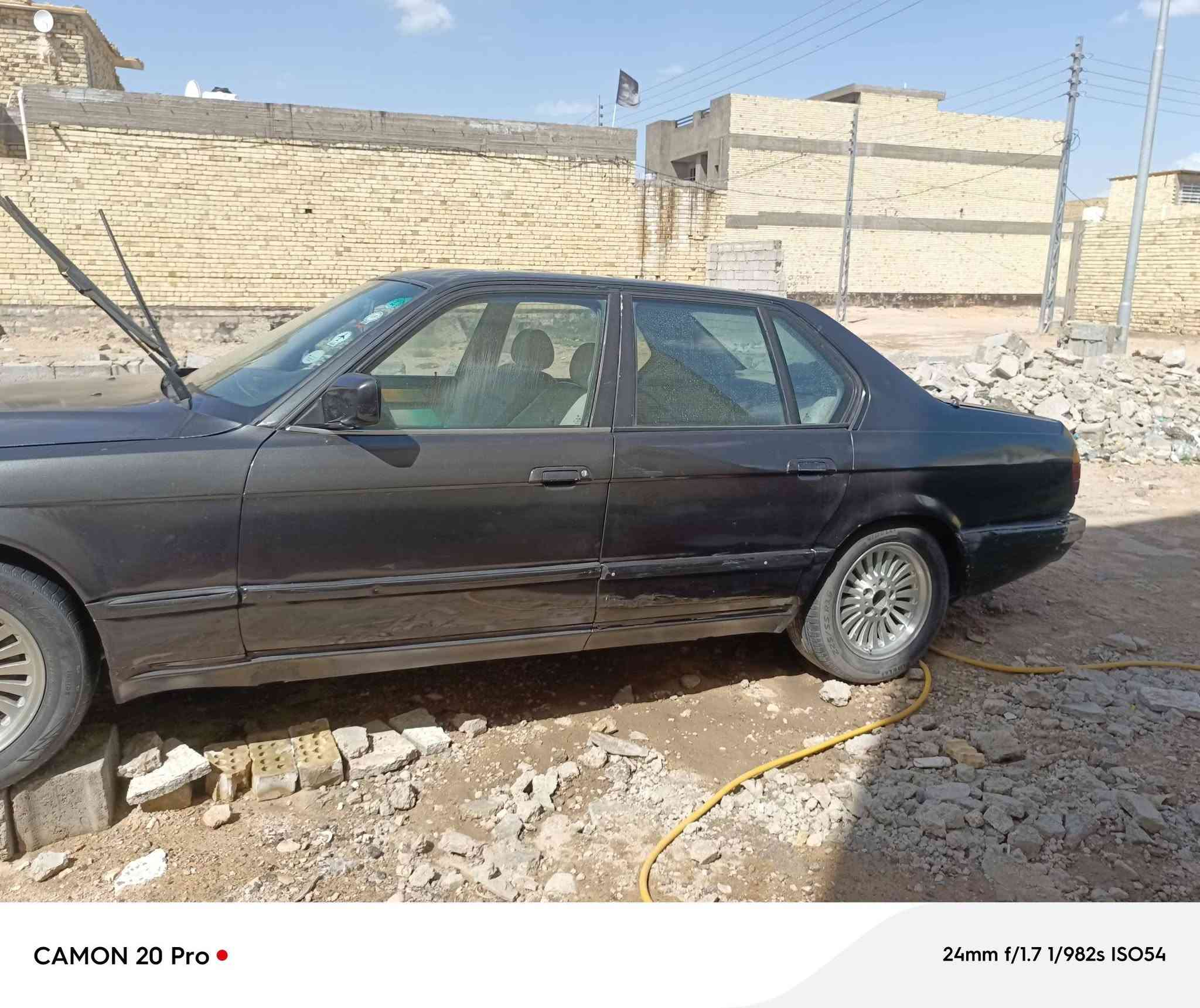 سلام عليكم
Bmw موديل 1992
سياره جاهزه من كلشي مواصفاته فول فتحه دبل جام اربع جام كهرباء 
كهربائيات كله شغاله تبريد ثلج 
السعر 45 وبيه مجال  رقم دولي اربيل تريد تداور تريد وكاله
مكينه بلادي  كشنات كهربائي السياره ما عايزه غير بس دعاميه          مكان السياره نجف حي النداء 
***********

نص مكتوب في الصور:
- CAMON 20 Pro 24mm f/1.7 1/1042s ISO51
- CAMON 20 Pro •
- 24mm f/1.7 1/847s ISO50
- 24mm f/1.7 1/252s ISO50
- CAMON 20 Pro • 24mm f/1.7 1/197s ISO50
- CAMON 20 Pro 24mm f/1.7 1/982s ISO54
- 24mm f/1.7 1/517s ISO52
- CAMON 20 Pro • 24mm f/1.7 1/598s ISO53
- CAMON 20 Pro • 24mm f/1.7 1/247s ISO50
- 24mm f/1.7 1/598s ISO51