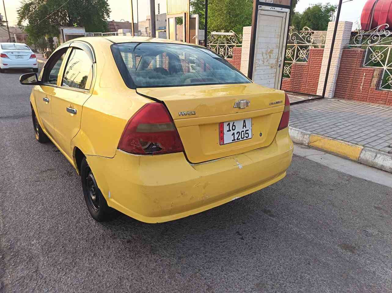السلام عليكم لبيع بسعر مناسب جداً  افيو 2009 خليجي مكينه ١٦٠٠ رقم قادسيه سنويه ل٣١ تحويل مباشر مصفره السعر 39$  وبيهه مجال مكان السياره واسط الكوت مركز المدينه رقم الهاتف ***********

