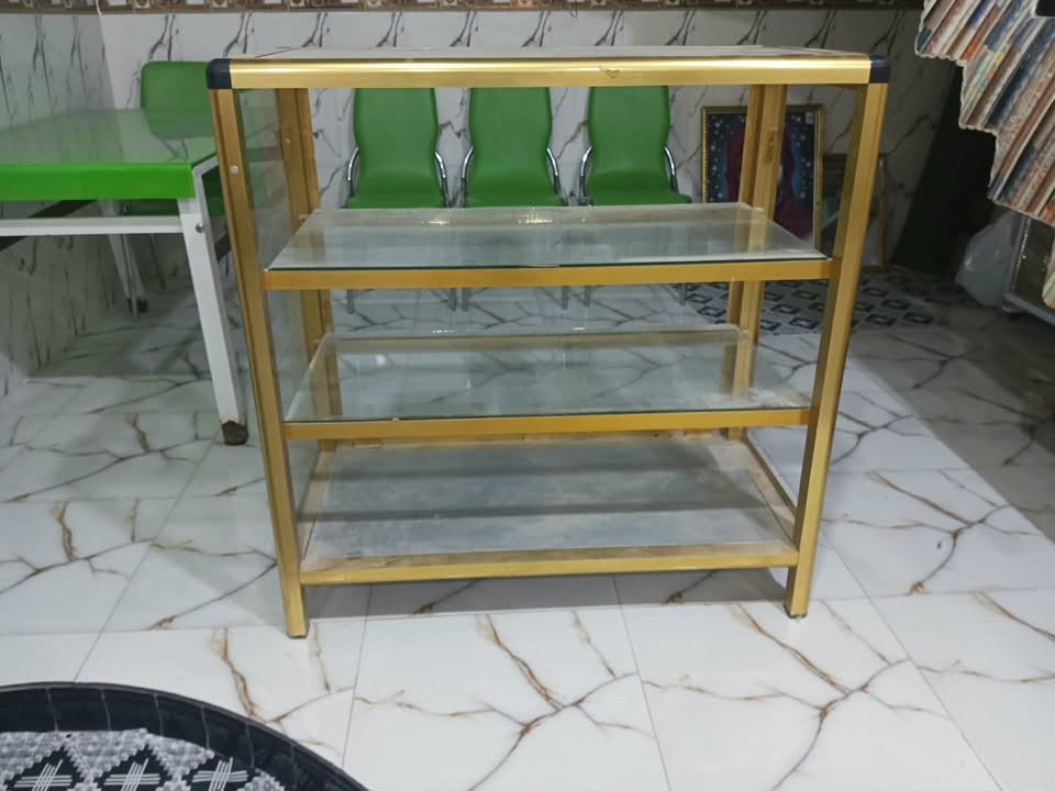 ميز مكتبي • ٣ قطع